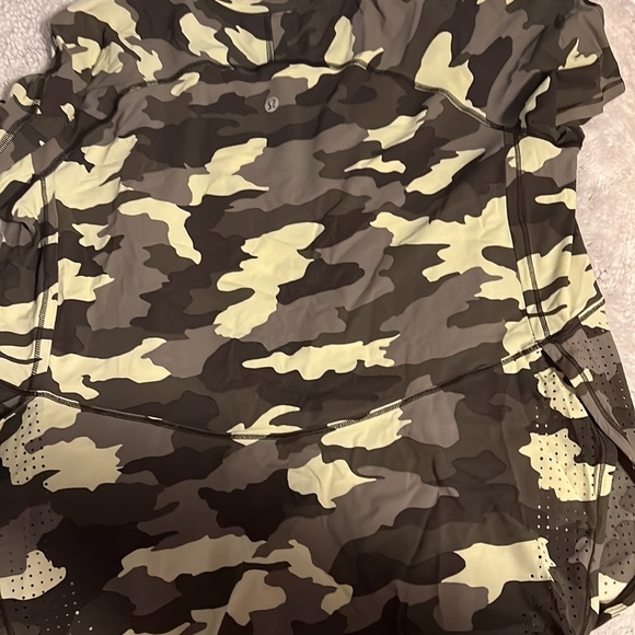 lululemon size 6 cami top, worn once - Picture 2 of 2